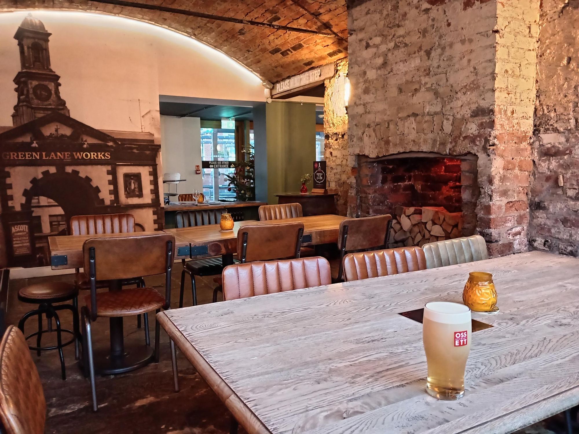 (Pub, Bar). Published on 28-12-2025