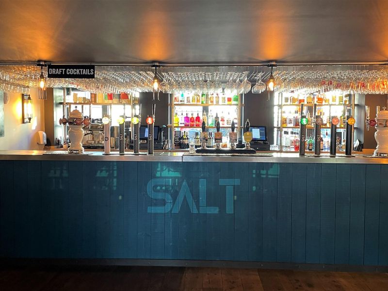 The bar at Salt, Sheffield. (Bar). Published on 12-01-2022