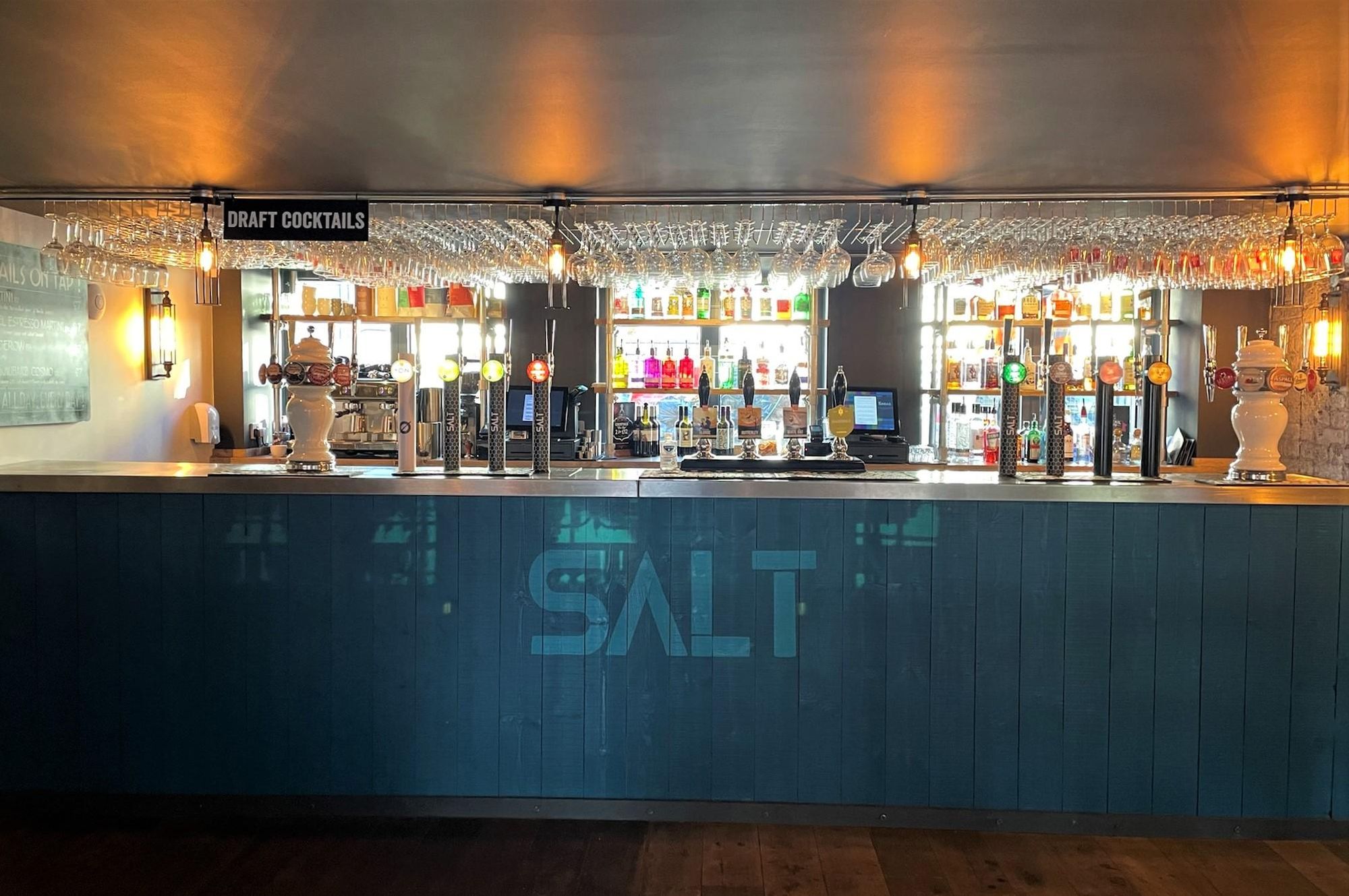 The bar at Salt, Sheffield. (Bar). Published on 12-01-2022
