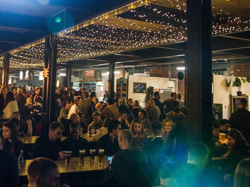 (Pub, Bar, Customers). Published on 26-02-2021