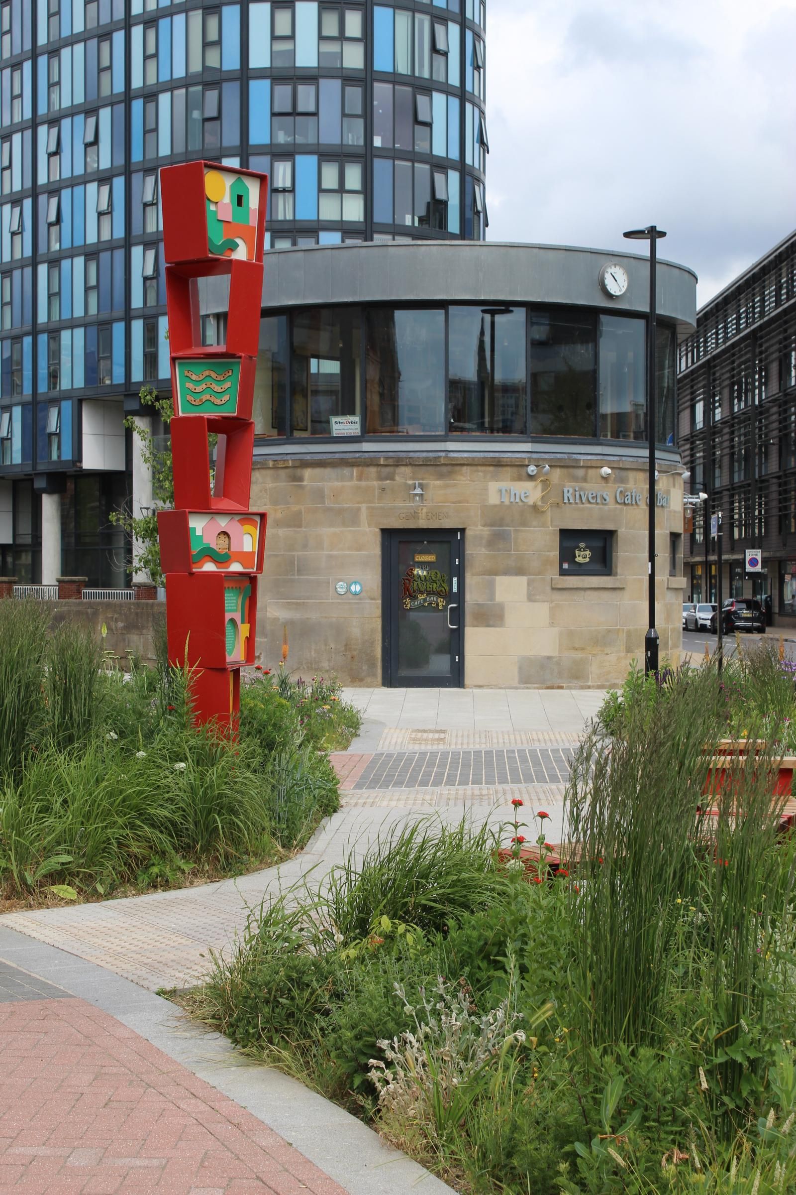 2 Rivers. (Pub, External, Key). Published on 19-06-2021