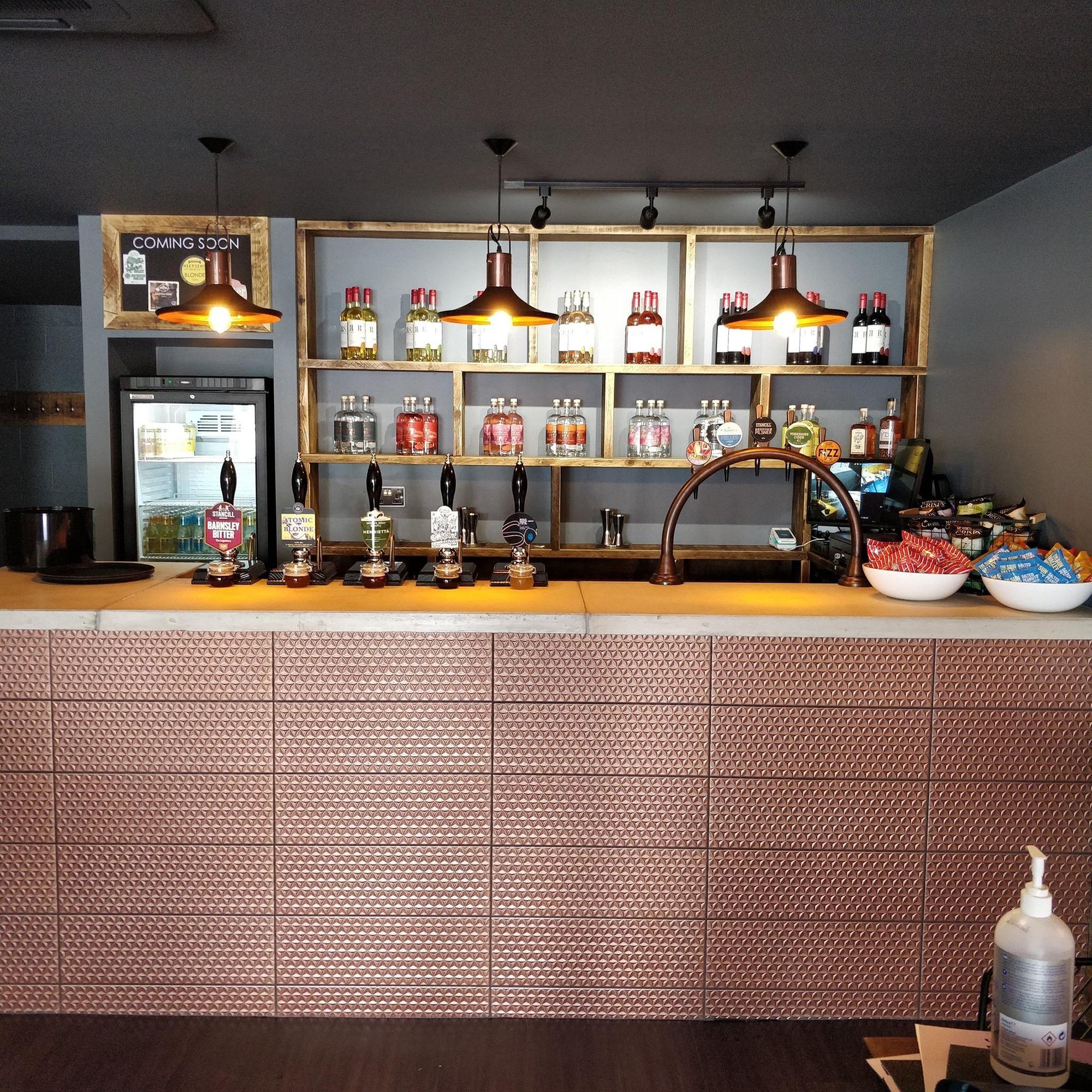 (Pub, Bar). Published on 13-08-2021