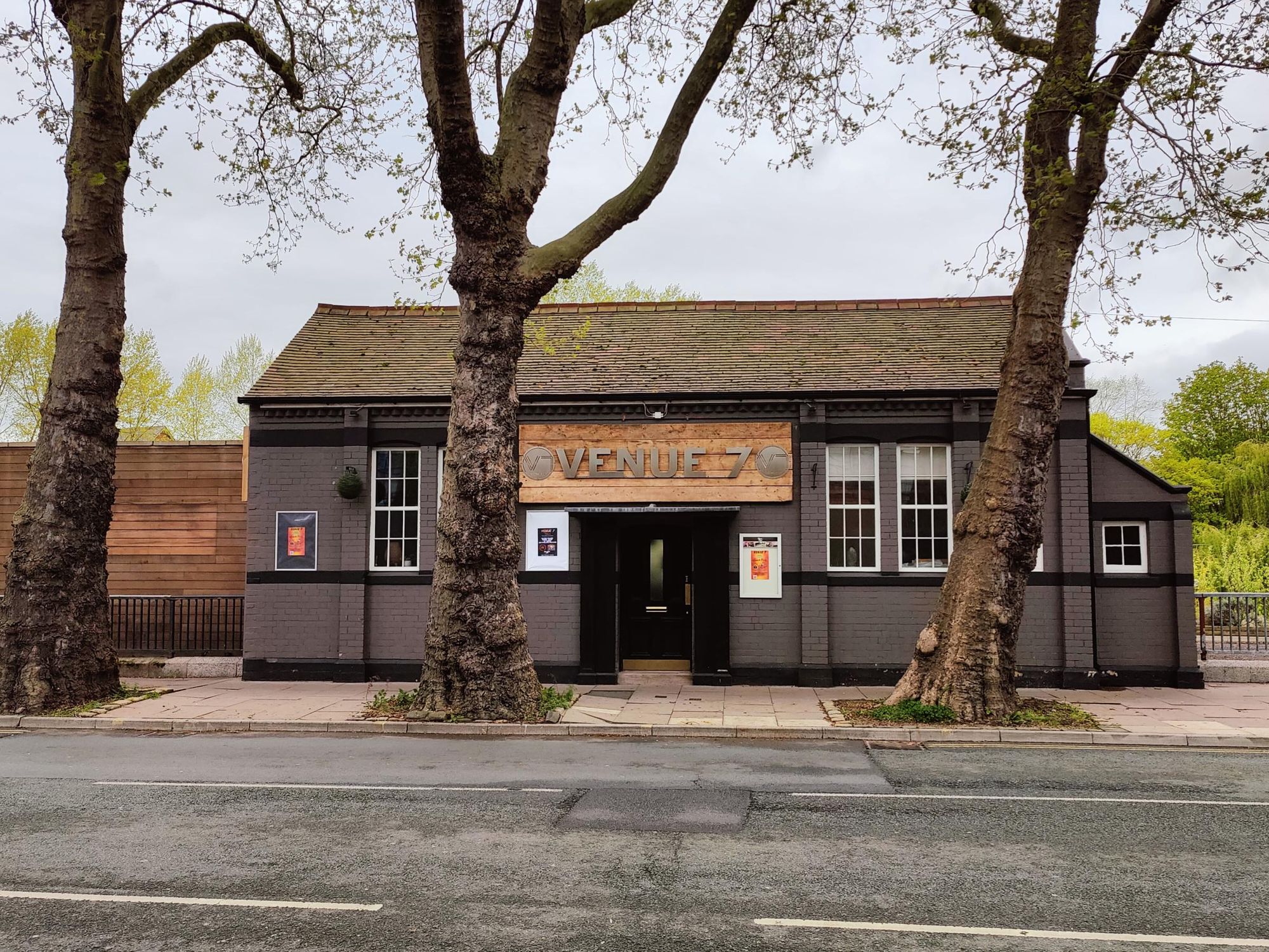 (Pub, External, Key). Published on 16-04-2025