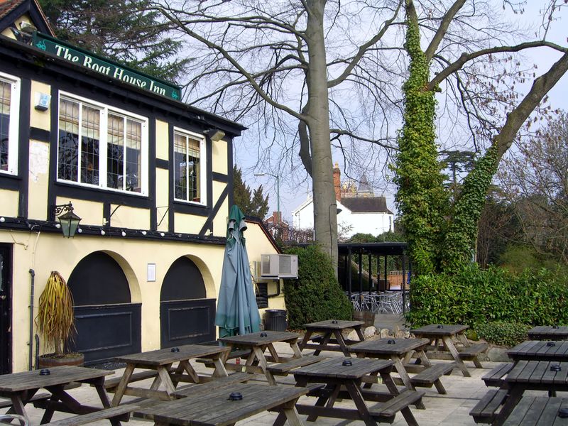 (Pub, Garden). Published on 23-07-2013 