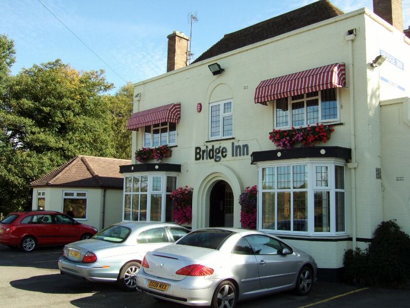 Bridge, Dorrington. (Pub, External). Published on 27-09-2012
