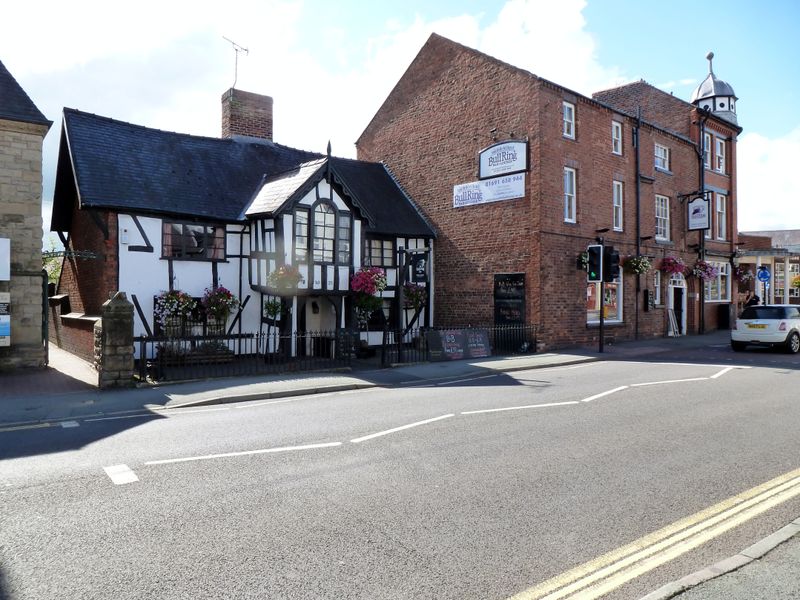 Smithfield Hotel & Bullring Bar, Oswestry. (Pub, External). Published on 27-09-2012