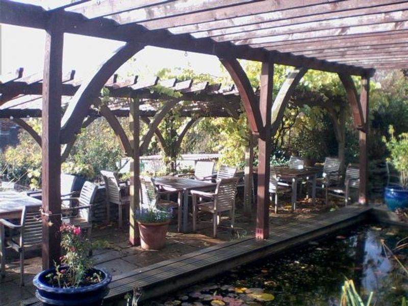 (Garden). Published on 22-10-2014 