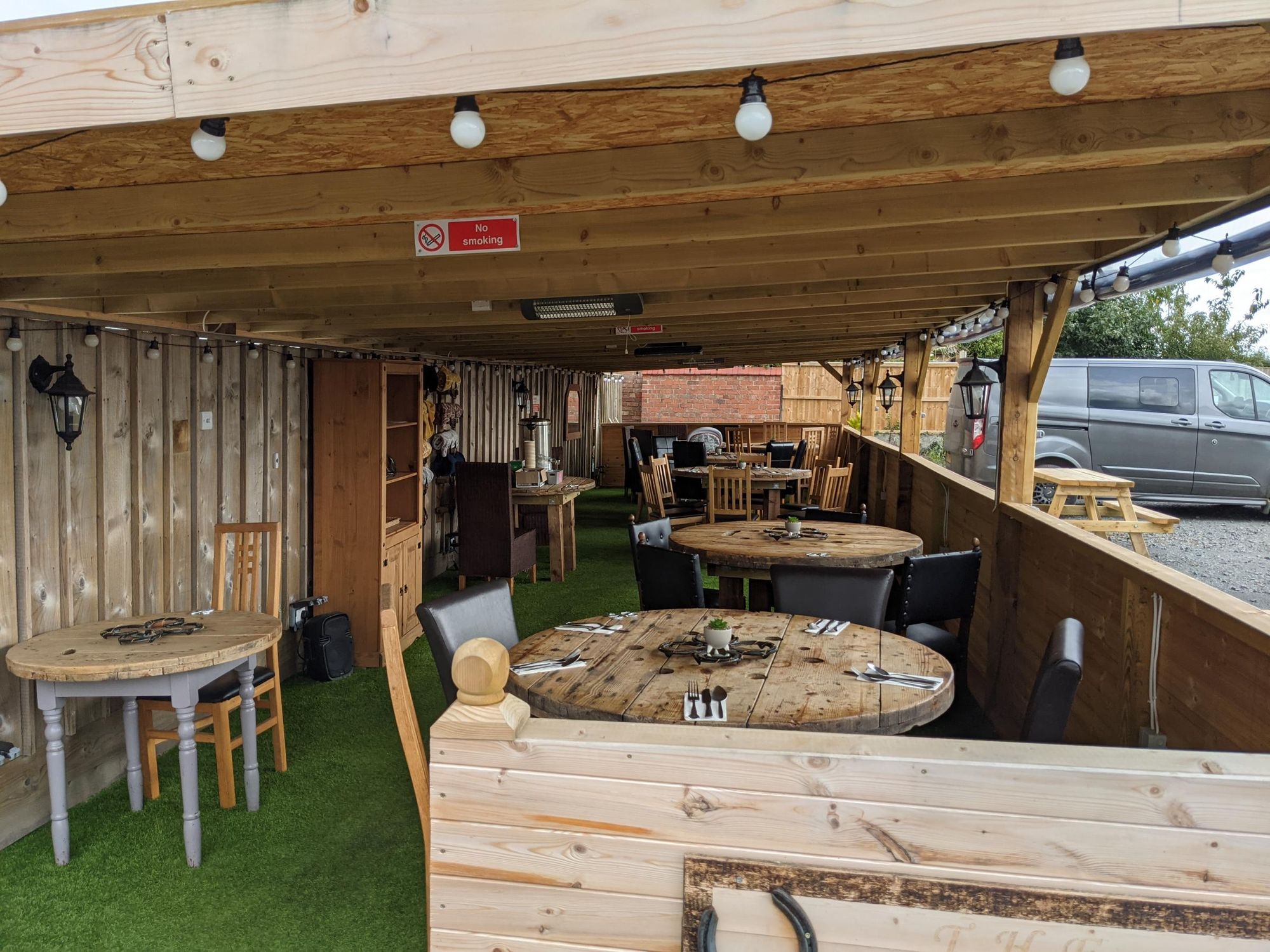 (External, Restaurant). Published on 12-09-2021