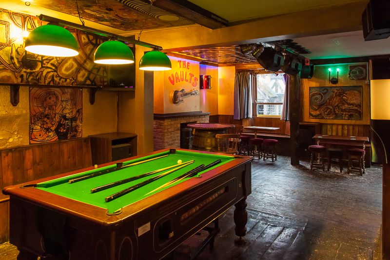 pub. (Pub, Bar). Published on 21-11-2012