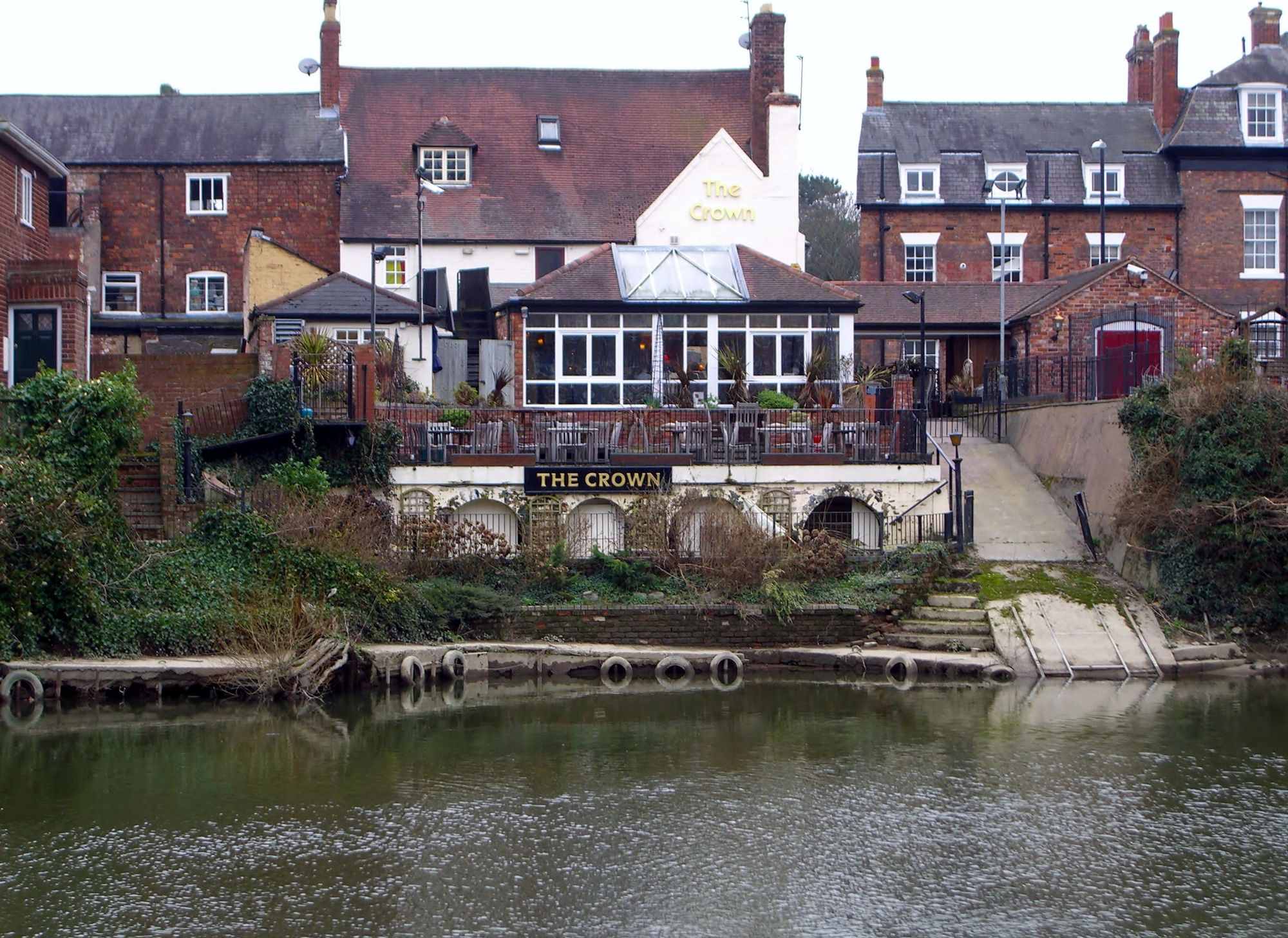 Crown(Coleham), Shrewsbury - Rear view from across River Severn. (Pub, Garden). Published on 27-09-2012