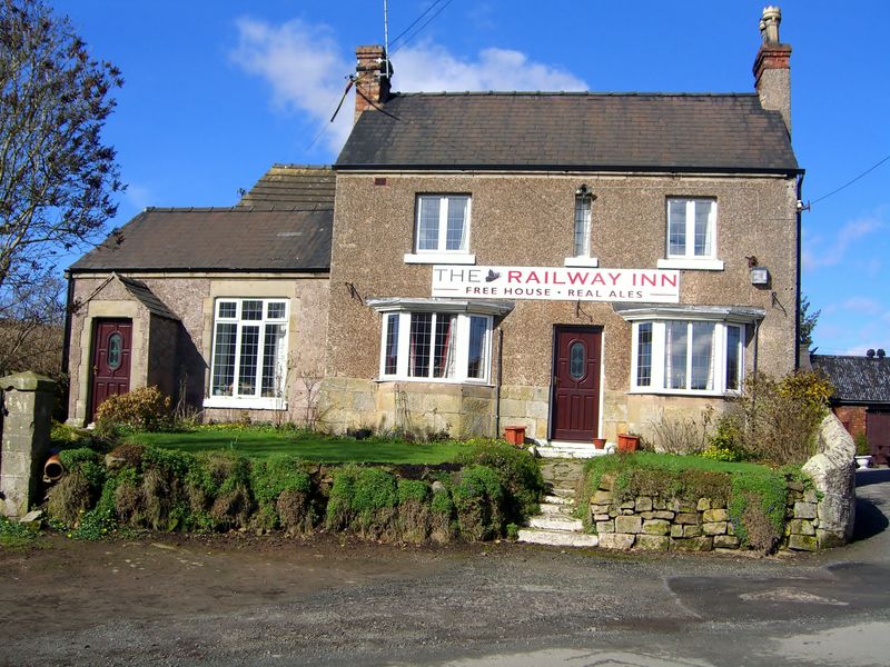 Railway, Yorton. (Pub, External). Published on 27-09-2012