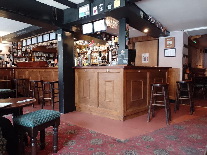 (Pub, Bar). Published on 28-05-2026 