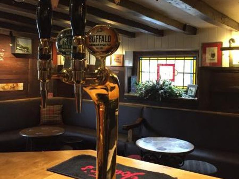 (Pub, Bar). Published on 10-12-2015 