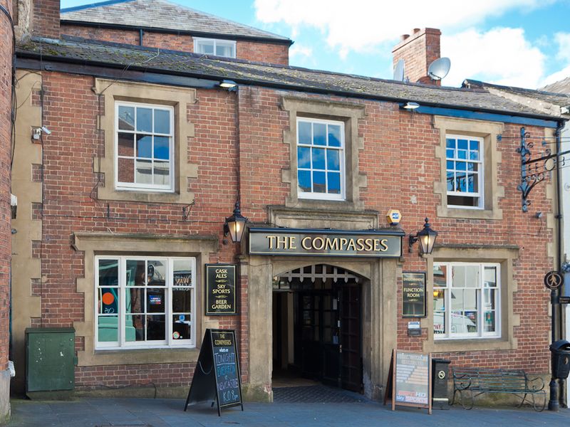 Compasses, Ludlow. (Pub, External). Published on 27-09-2012