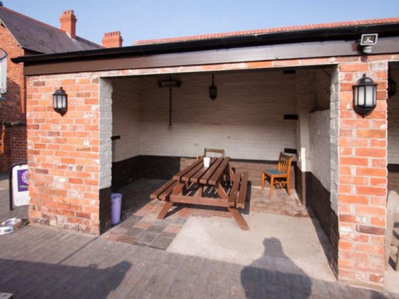 (Pub, Garden). Published on 22-04-2015 
