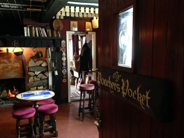 (Pub, Bar). Published on 21-05-2015