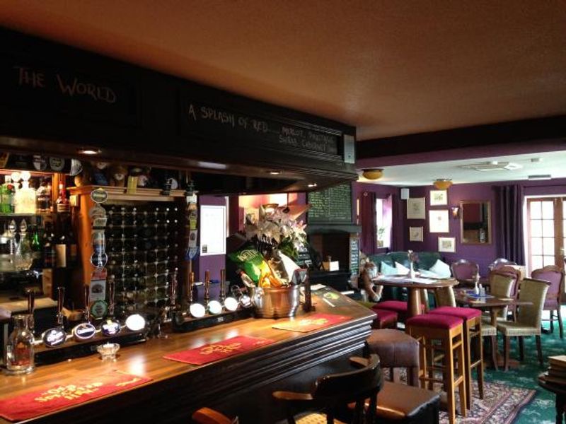 (Pub, Bar). Published on 21-05-2015