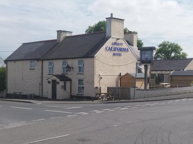 California Hotel (Photo: Norman Spalding 15/06/2022). (Pub, External, Key). Published on 21-06-2022