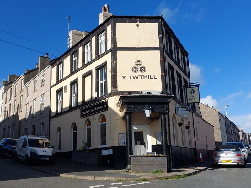 Twthill Vaults, Caernarfon (Photo: Quinten Taylor 15/04/2024). (Pub, External, Key). Published on 13-06-2024 