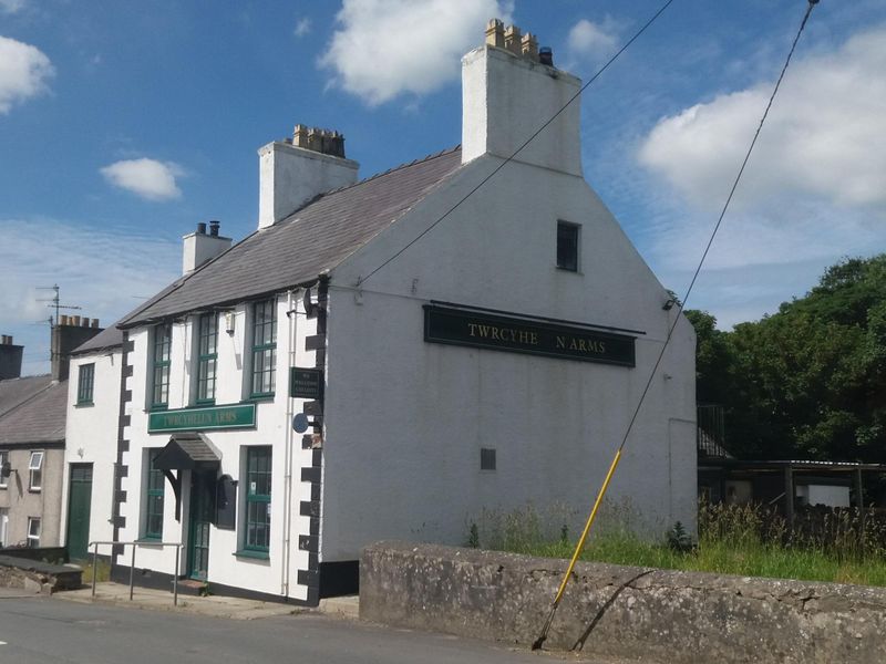 Twr Cyhelun Arms (Photo: Norman Spalding 15/06/2022). (Pub, External). Published on 21-06-2022