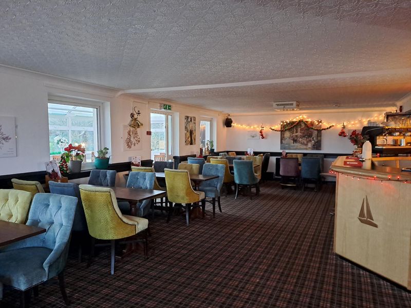 (Bar, Restaurant). Published on 15-01-2025