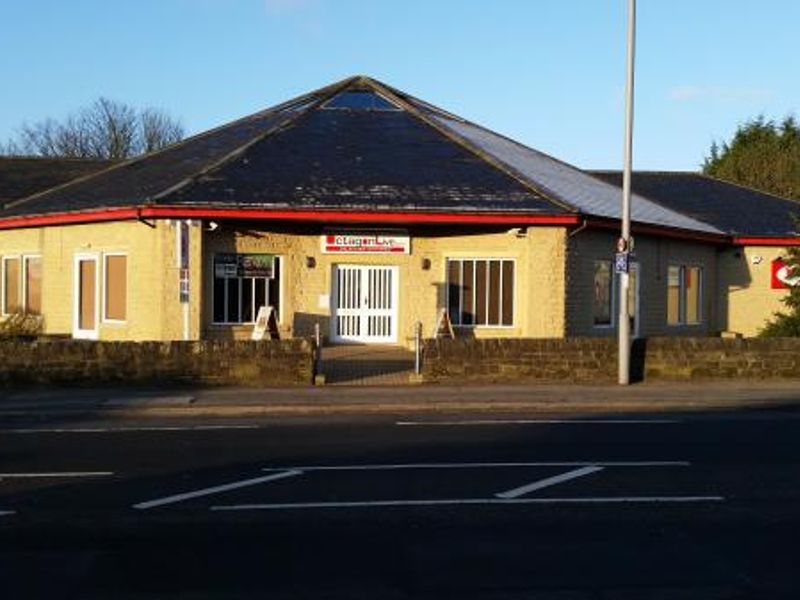 Octagon Bar, Sandbeds, Keighley. (Pub, External, Key). Published on 25-03-2015