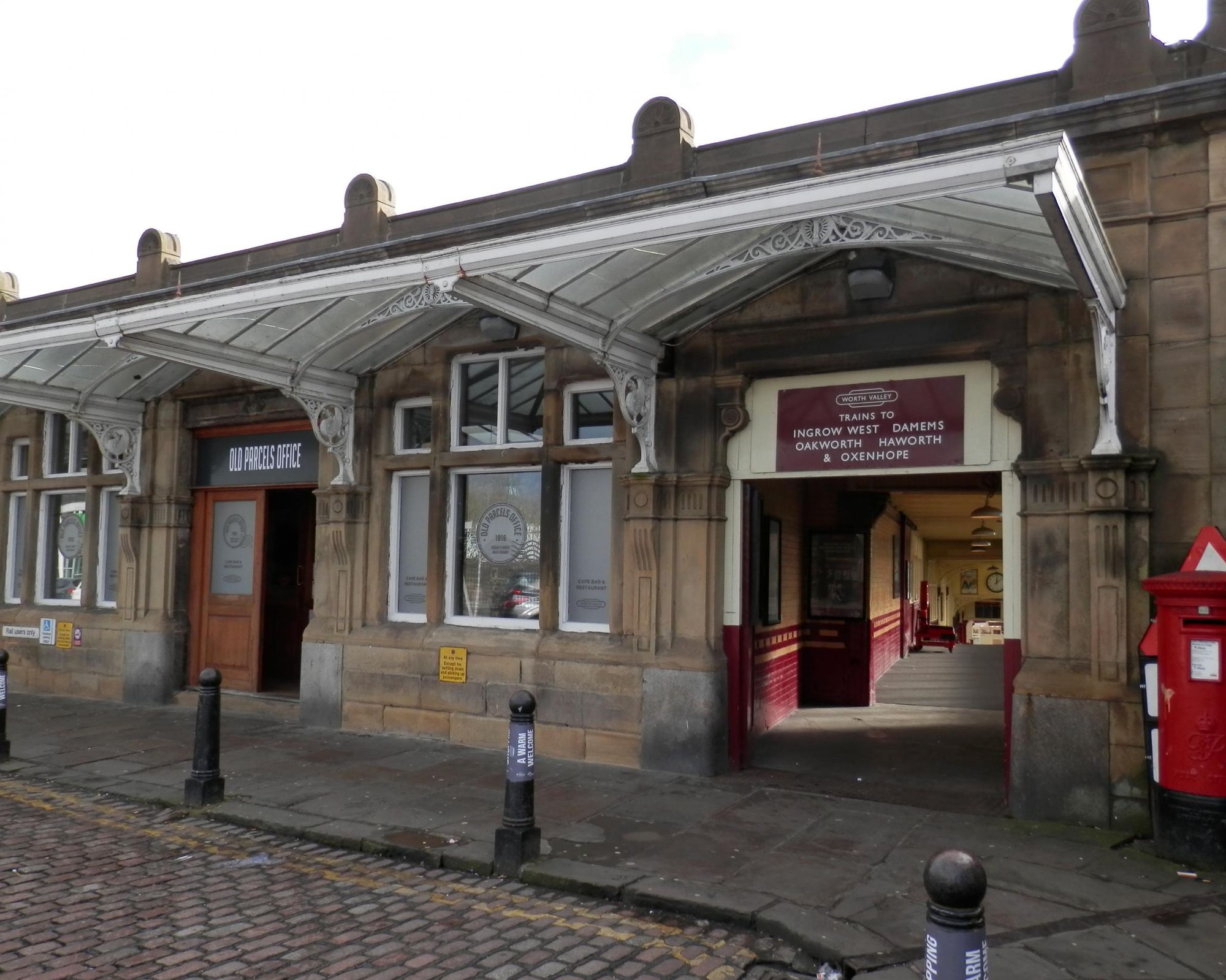 Front with KWVR entrance. (Pub, External). Published on 10-02-2020
