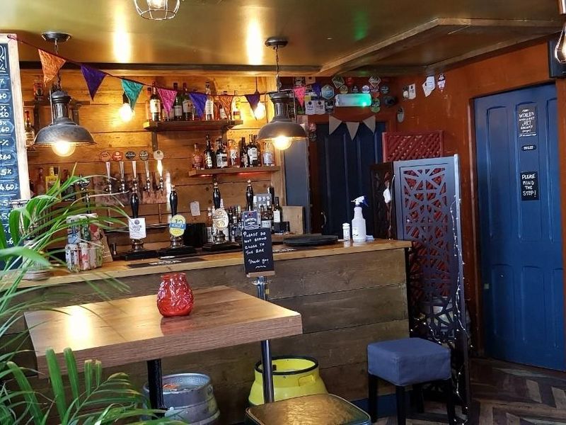 (Pub, Bar). Published on 29-09-2020