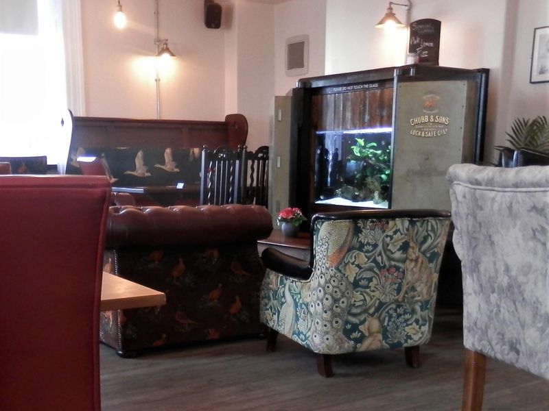 Fish tank in old safe in bar area Sept 2021. (Pub, Bar). Published on 11-09-2021
