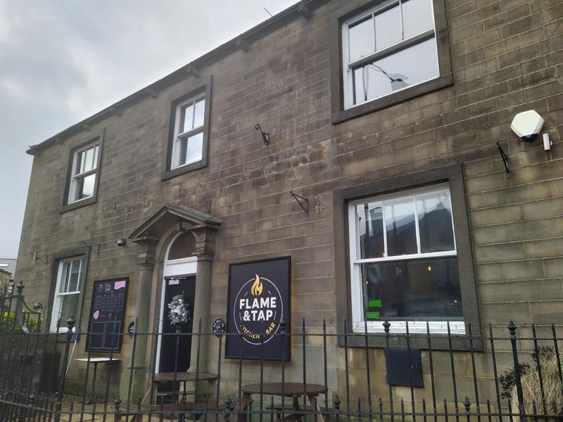 Front December 2025. (Pub, External, Key). Published on 15-12-2025