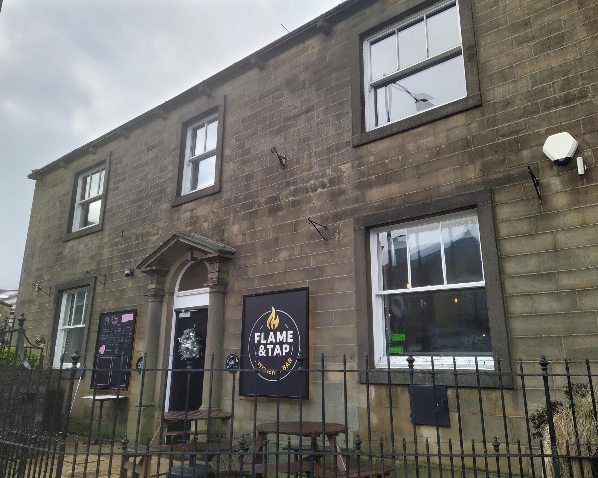 Front December 2025. (Pub, External, Key). Published on 15-12-2025