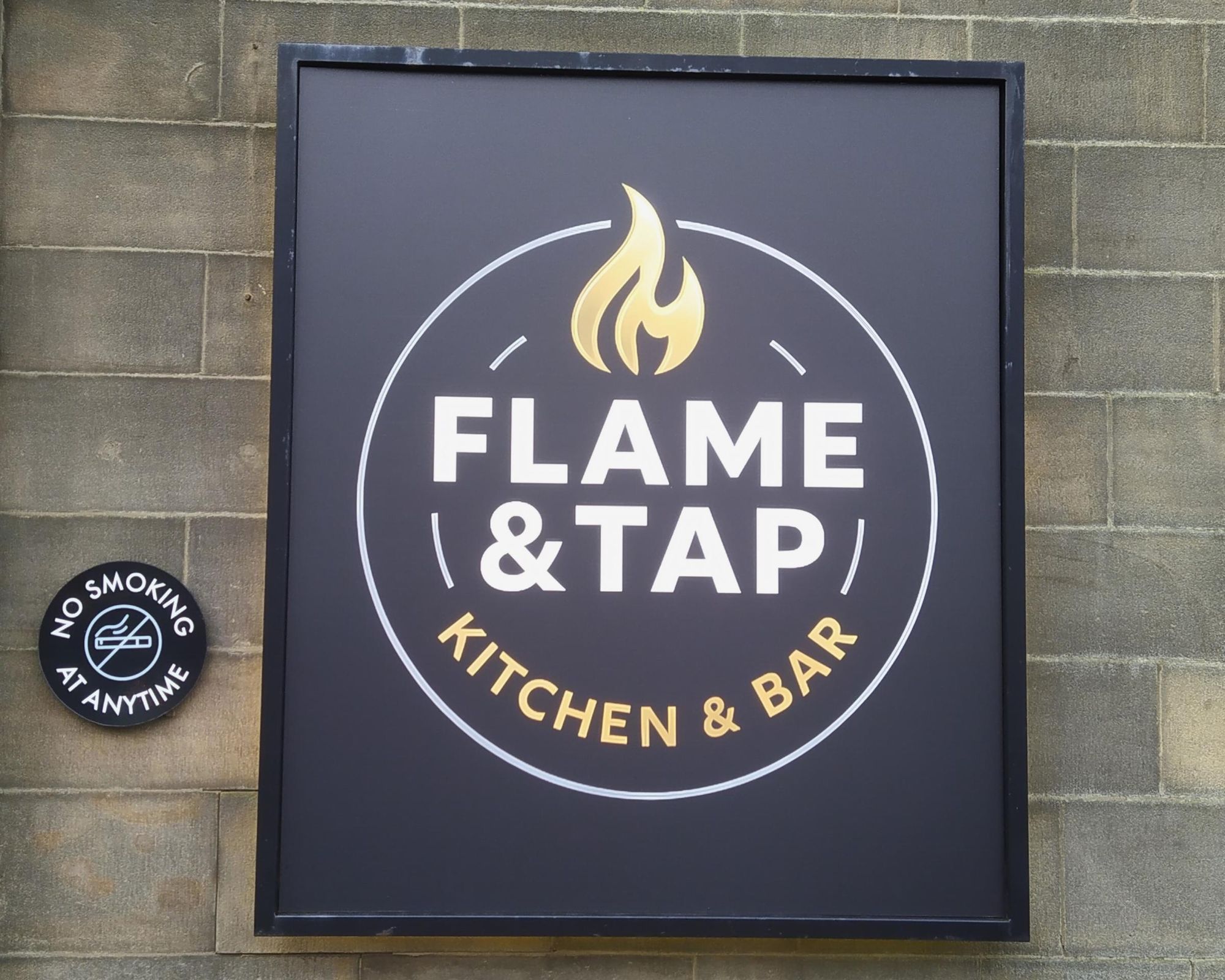 Pub sign December 2025. (Pub, Sign). Published on 15-12-2025