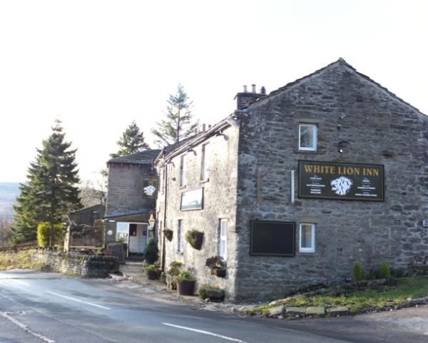 White Lion, Cray, 2013. (Pub, External). Published on 28-01-2015