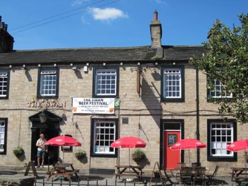 The Swan, Addingham. (Pub, External). Published on 23-01-2015