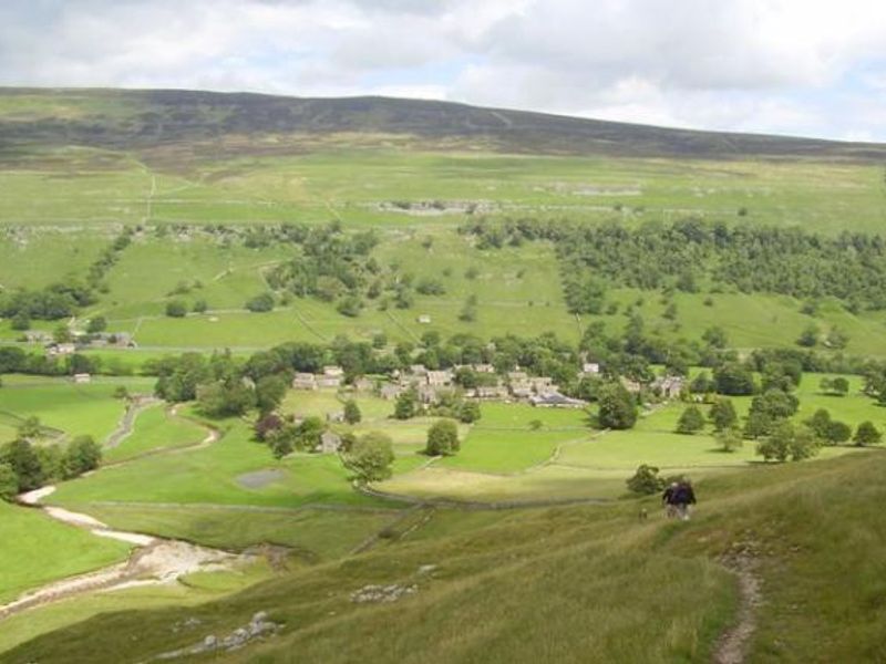 Falcon, Arncliffe - view of the village. (External). Published on 11-11-2014