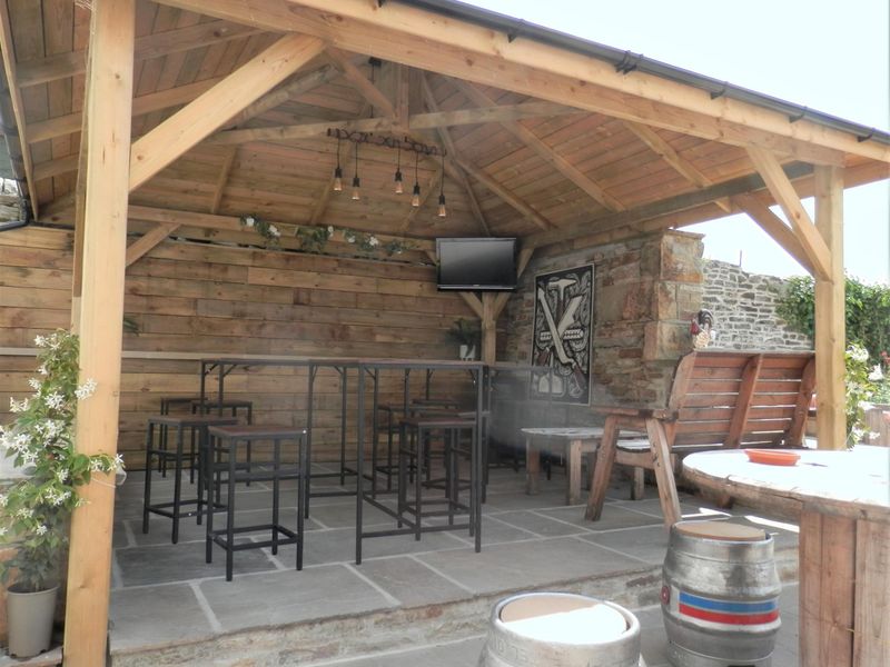 External shelter June 2021. (Pub, Garden). Published on 20-06-2021