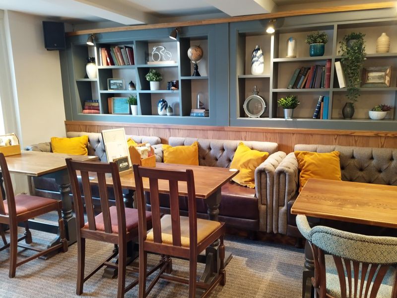 Front room October 2025. (Pub). Published on 28-10-2025 