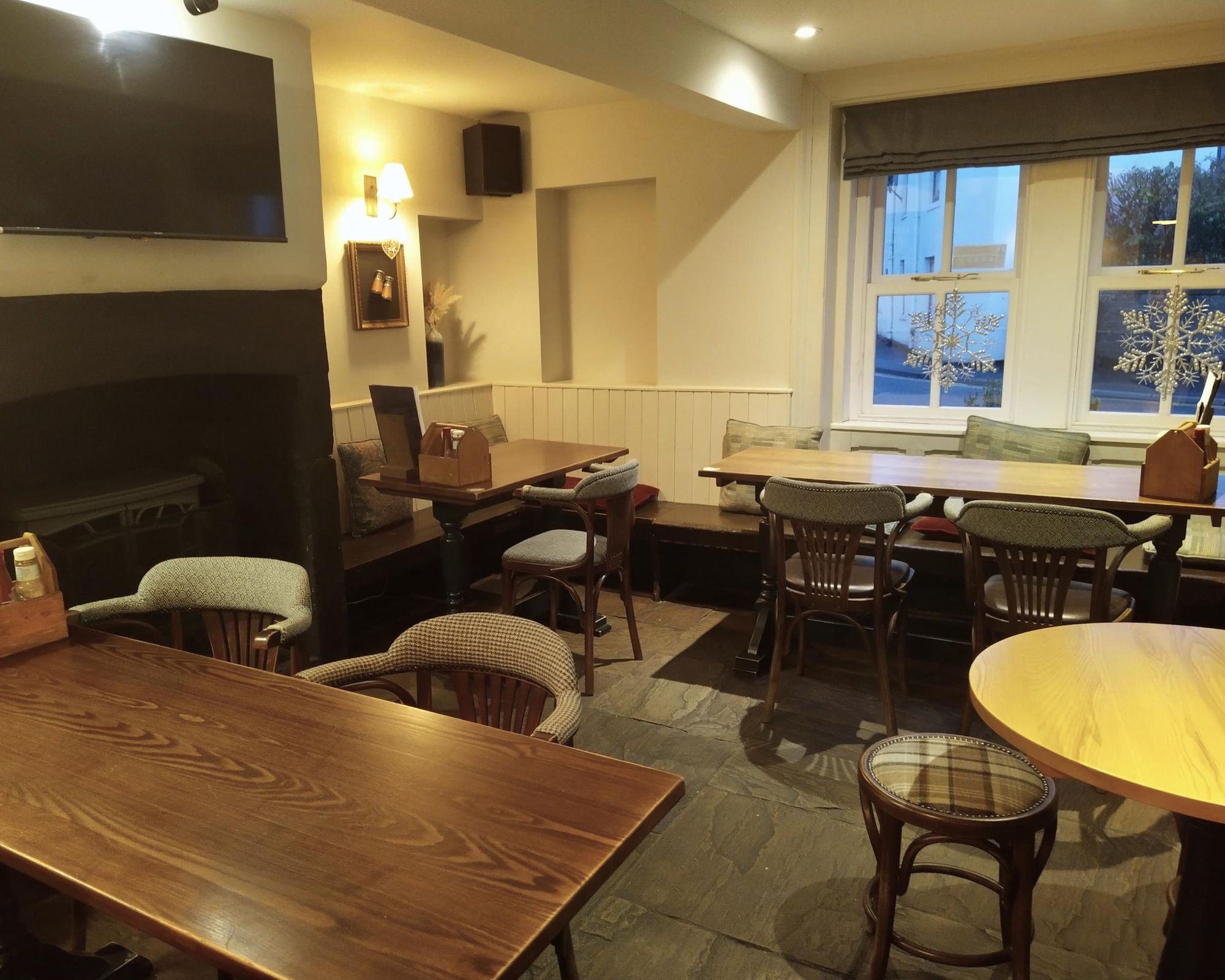 Side room (former Snug) December 2025. (Pub). Published on 15-12-2025