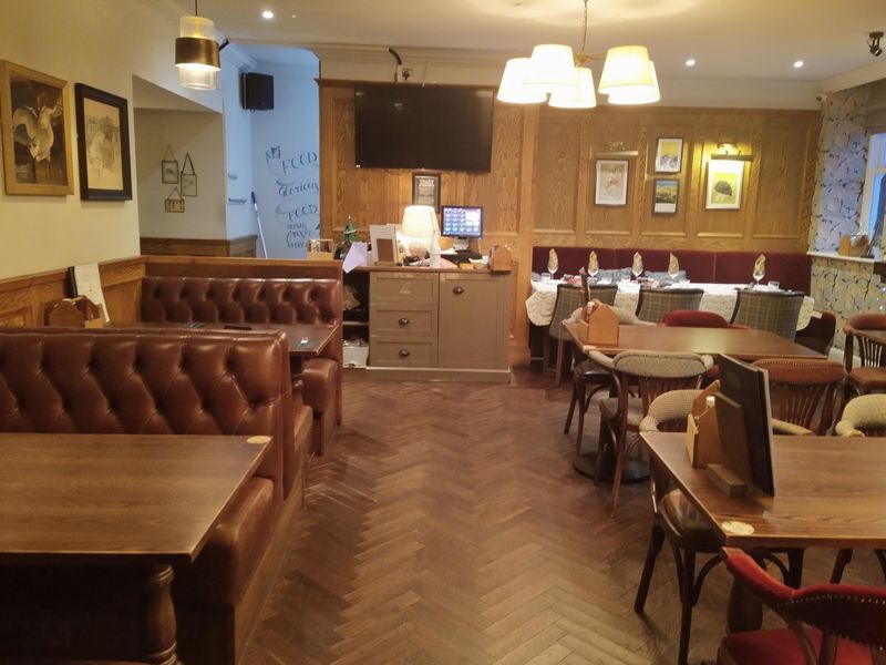 Large seating area for diners December 2025. (Pub). Published on 15-12-2025 