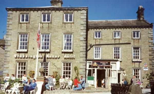 Grassington House Hotel, Grassington, early 2000s. (Pub, External). Published on 23-01-2015