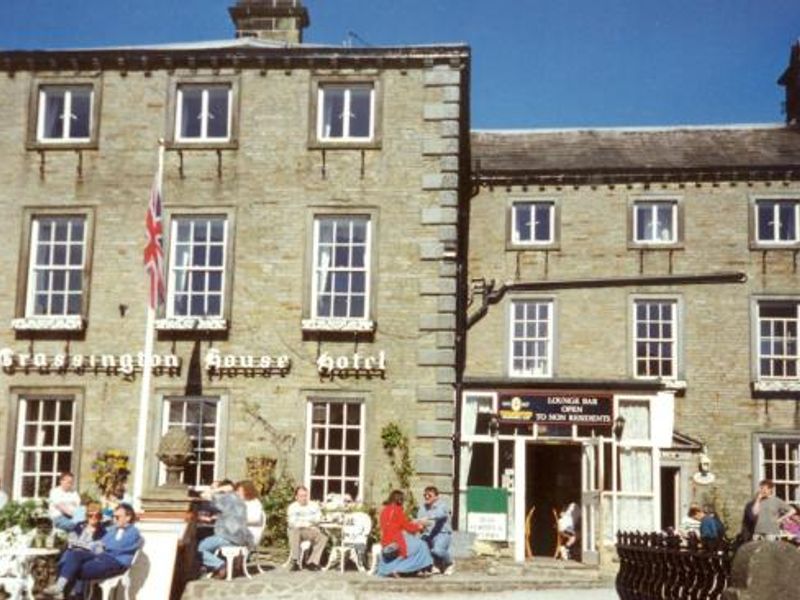 Grassington House Hotel, Grassington, early 2000s. (Pub, External). Published on 23-01-2015