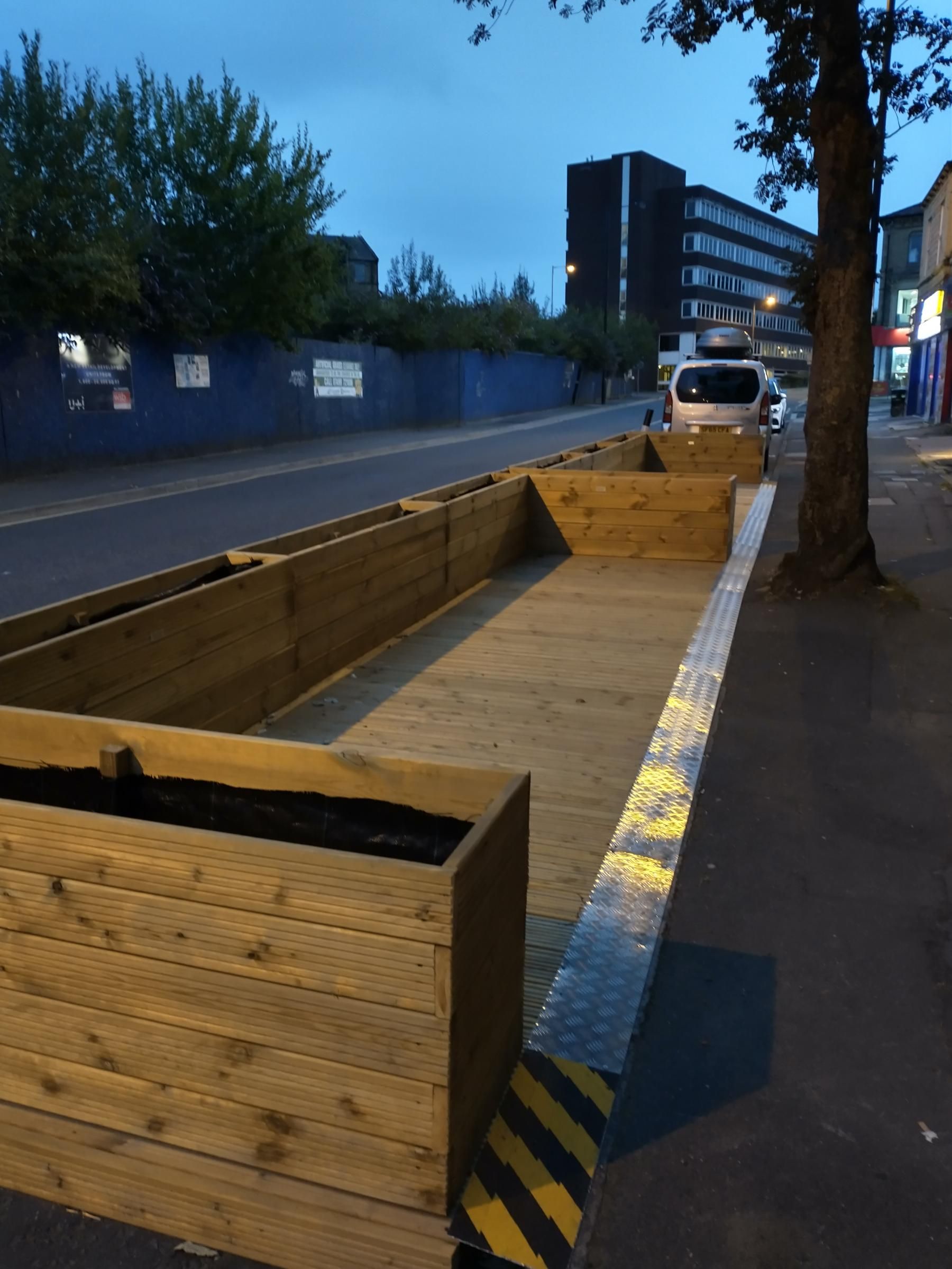 ARCHIVE 2021 COVID-era additional outside seating, since removed. Published on 02-09-2021