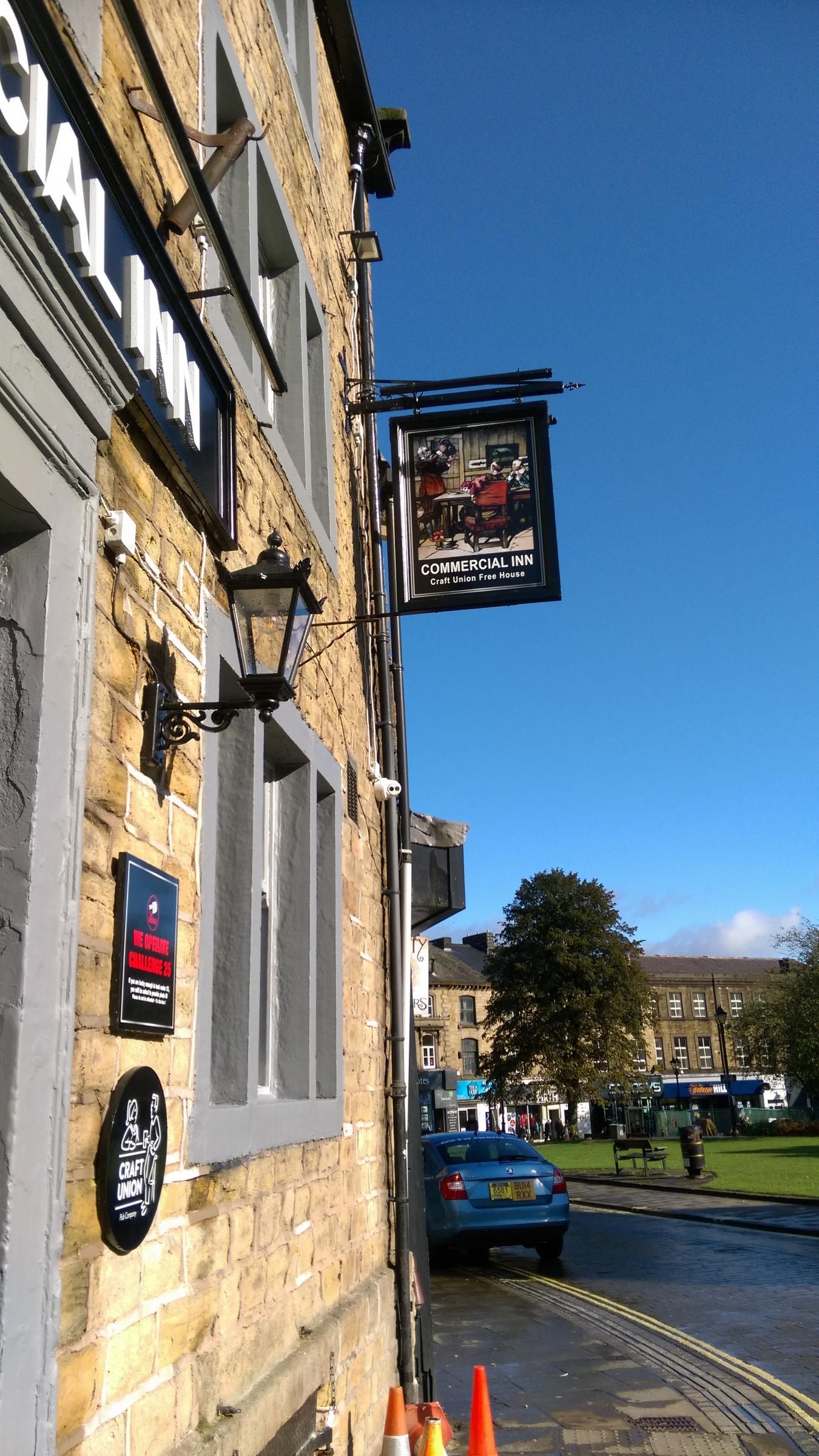 (Pub, Sign). Published on 29-09-2019