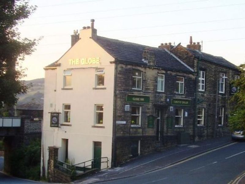 Globe, Keighley. (Pub, External). Published on 28-01-2015 