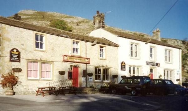 Tennants Arms, Kilnsey (early 2000s). (Pub, External). Published on 23-01-2015