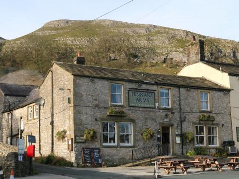 Tennants Arms, Kilnsey (November 2015). (Pub, External). Published on 23-11-2015