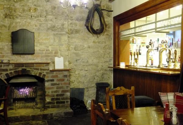 2016, Victoria, Kirkby Malham. (Pub, Bar). Published on 22-01-2016