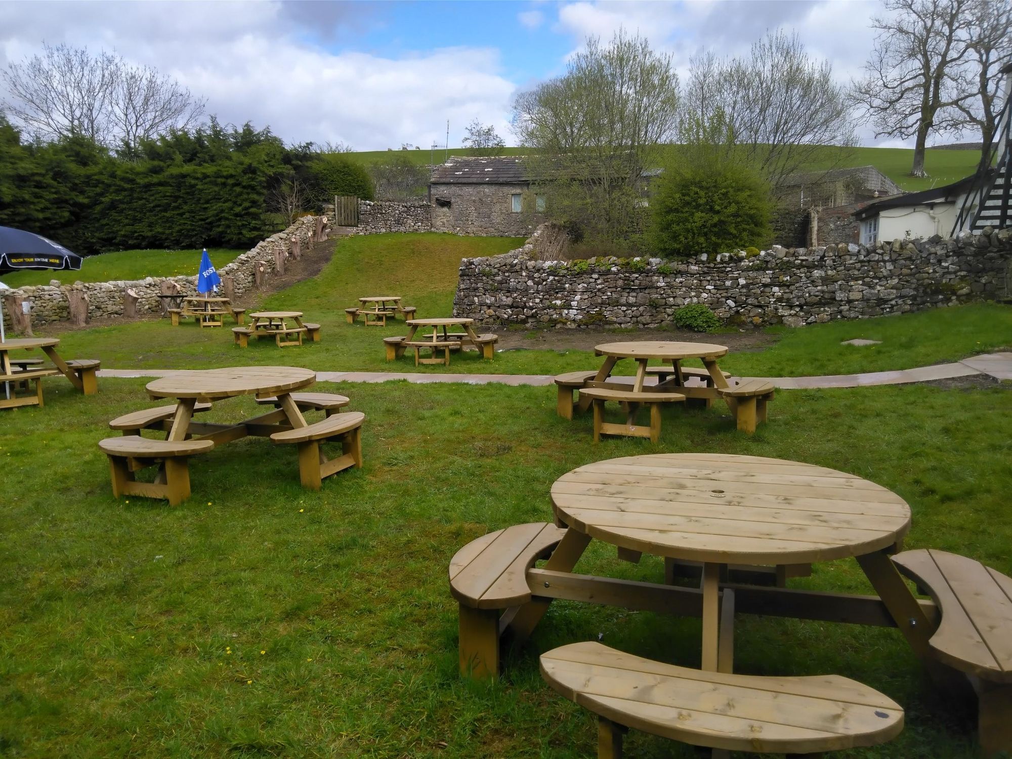 Crown Horton garden, April 2026. (External, Garden). Published on 19-04-2026