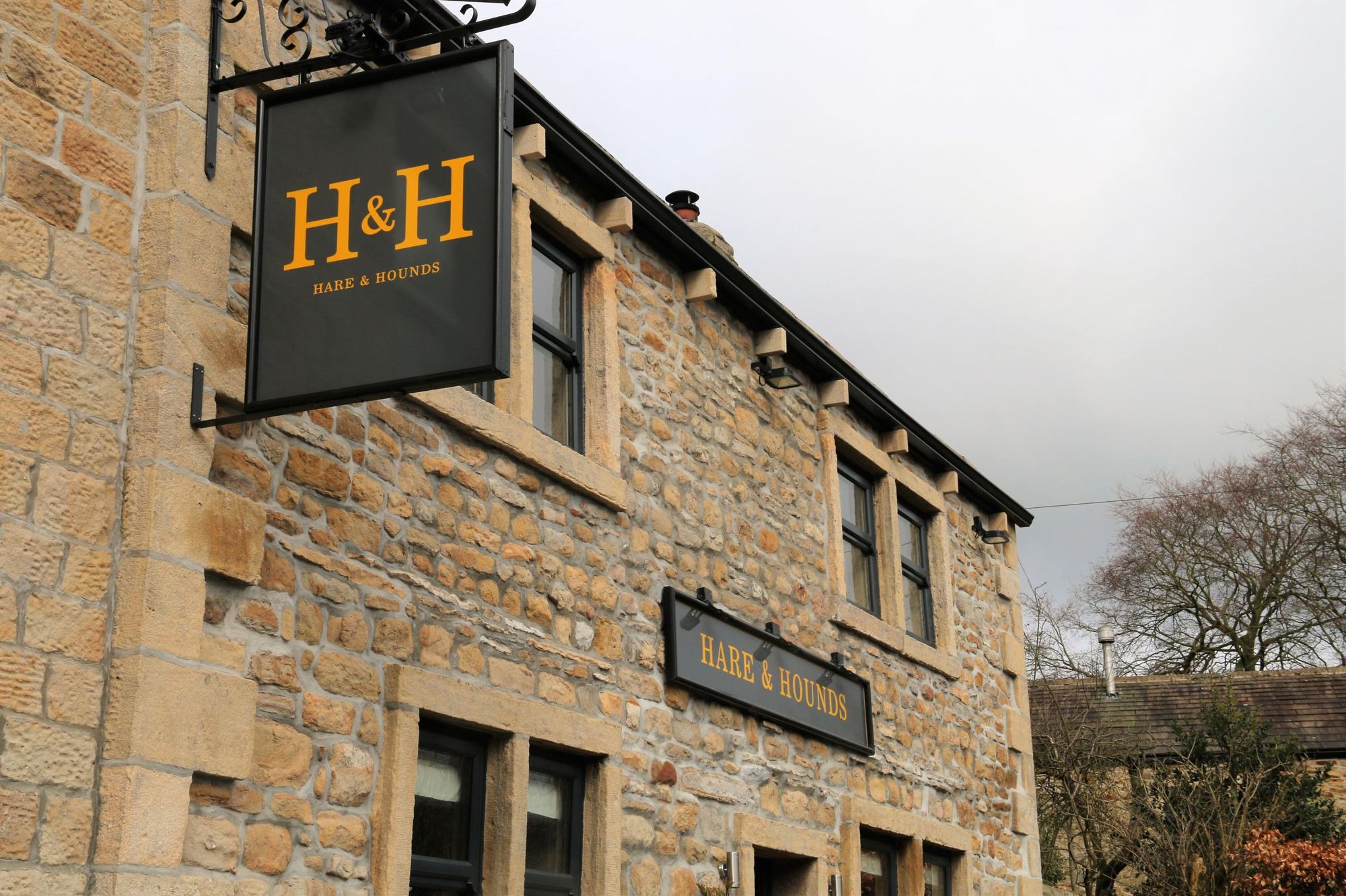 Hare & Hounds, Lothersdale. (Pub, External, Sign). Published on 27-03-2018