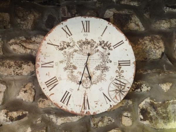 Queens Arms, Litton, clock in main bar. (Pub, Bar). Published on 23-01-2015